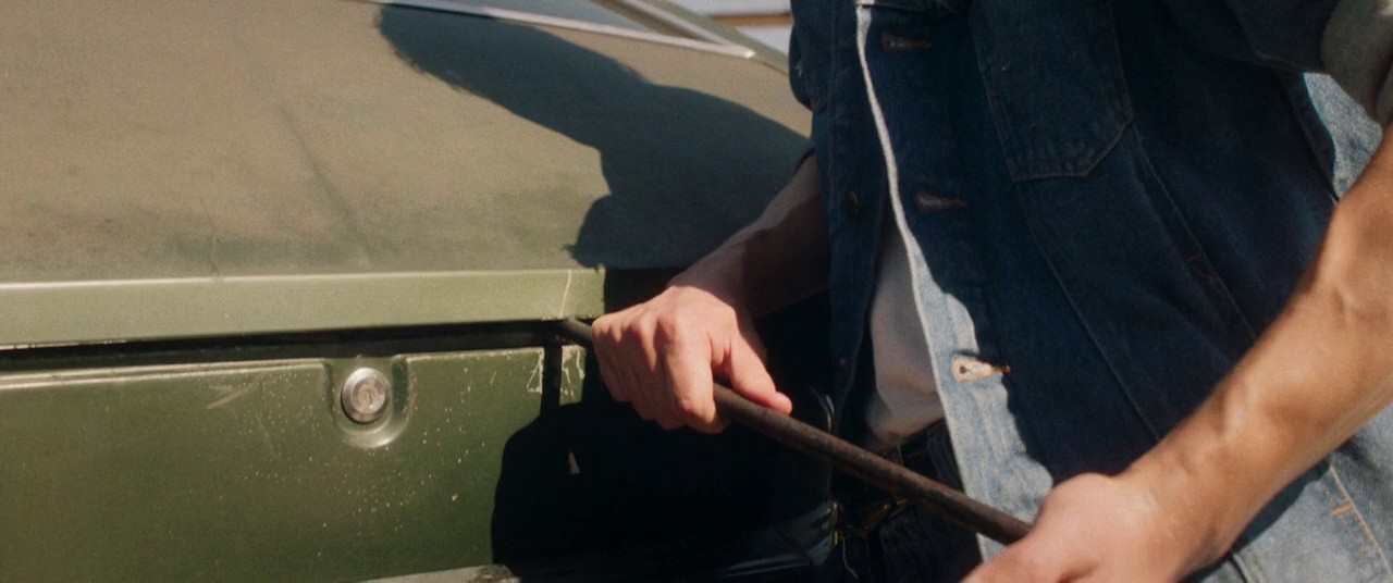The Last Stop in Yuma County (2024) BLURAY Hindi + English 720p x264 AVC HE-AAC 2.0 ESub CineVood.mkv.0002